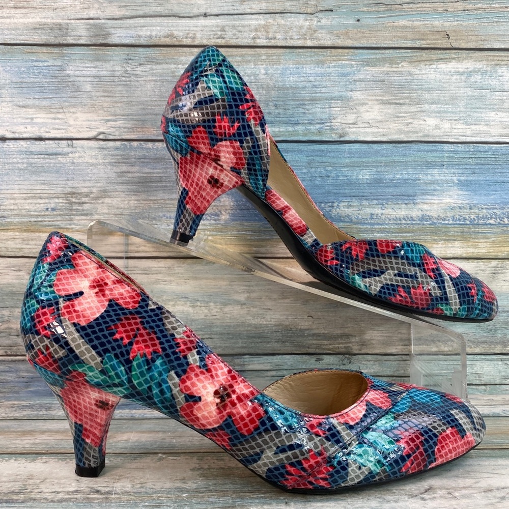 Naturalizer Deva Colorful Floral Print Faux Leather Semi D' Orsay Pumps.